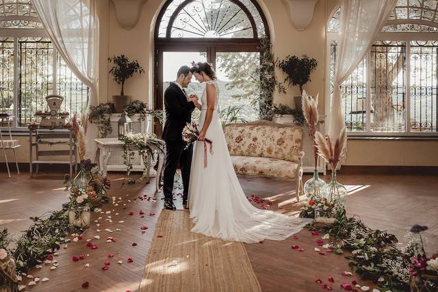 Ana Wedding Deco