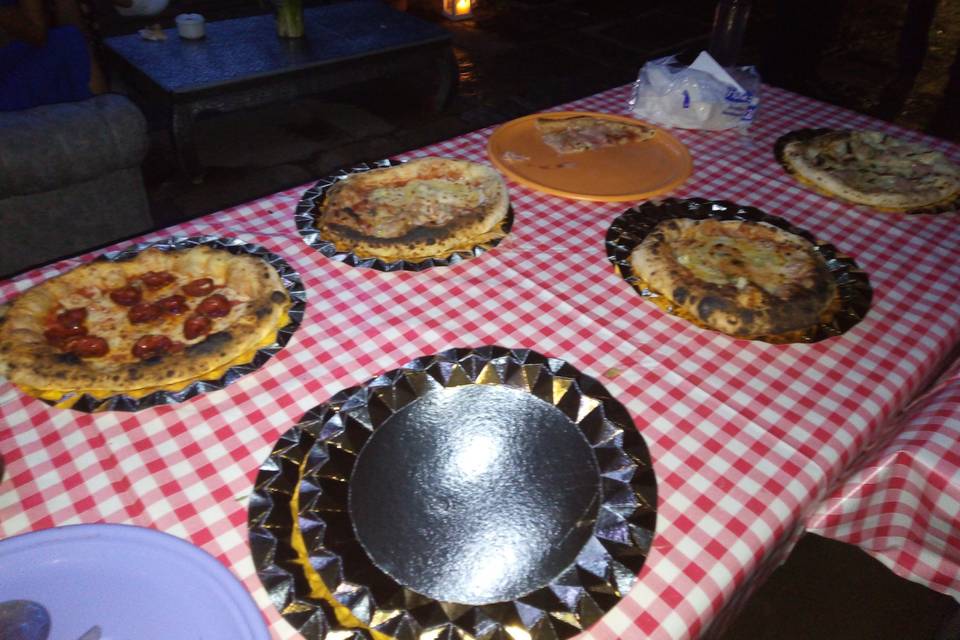 Mesa de pizzas