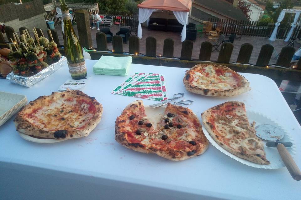 Mesa de pizzas