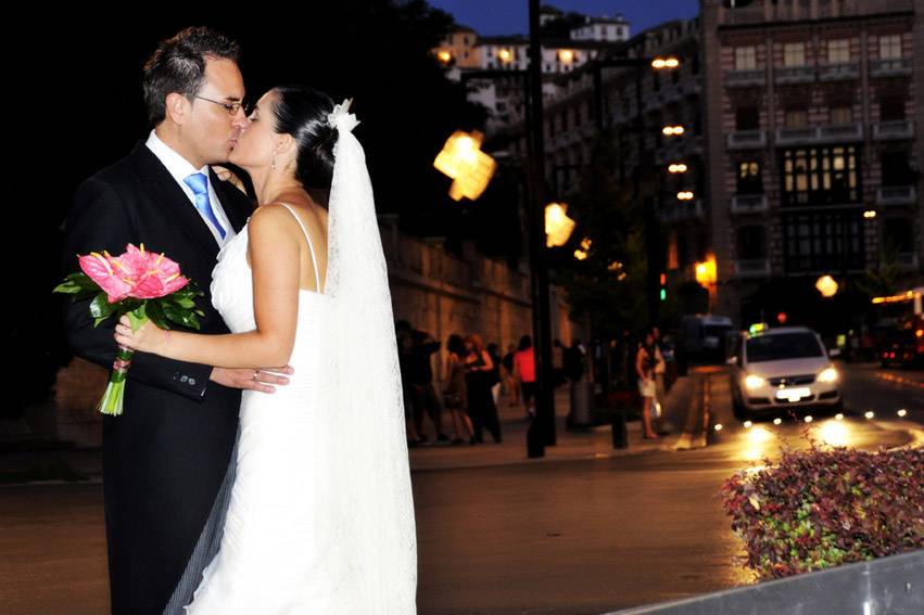 Beso en Gran Vía