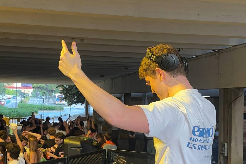 Esdeveniment a la UAB, BCN