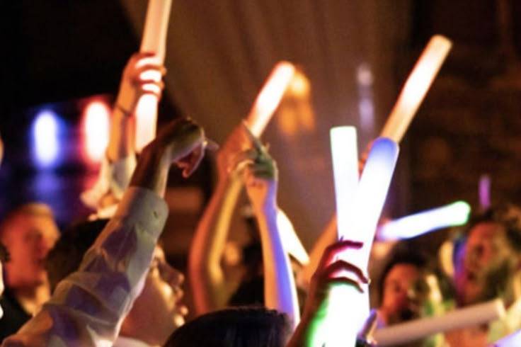 ¡máxima energía en la pista!