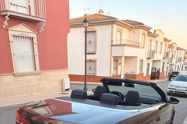 Coche descapotable para bodas