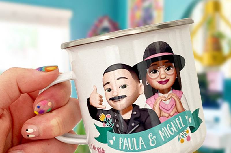 Taza vintage con emojis