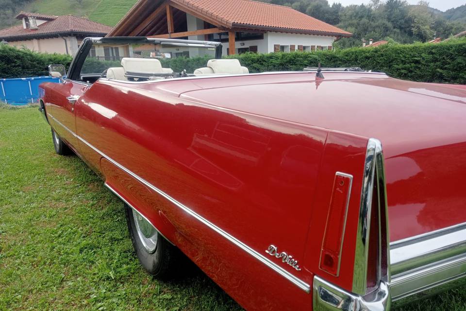 Cadillac De Ville Convertible