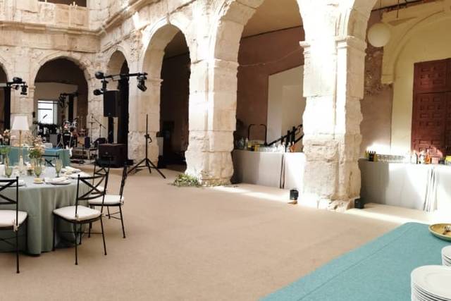 Banquete en el patio