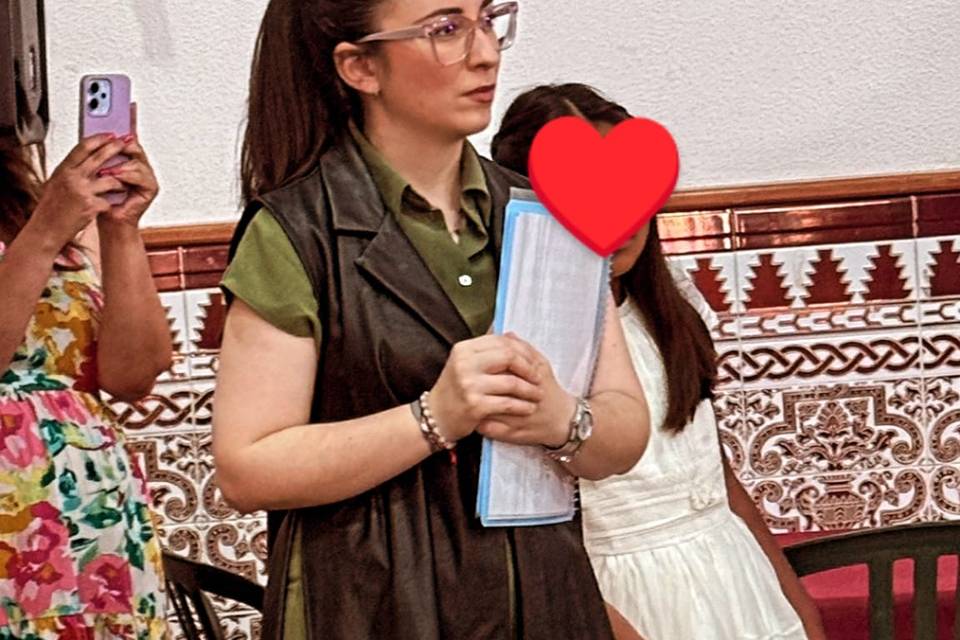 Beatriz Priego Maestra de Ceremonias