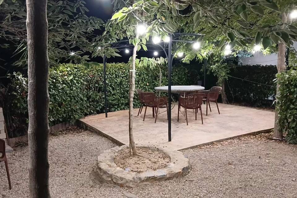 Zona exterior nocturna
