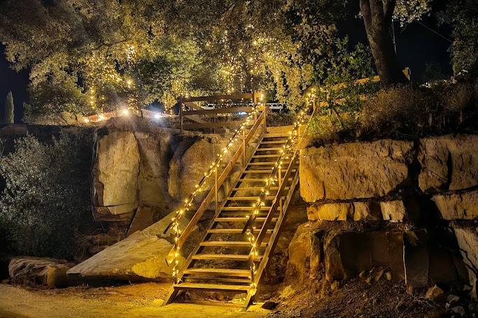 Escaleras acceso parking