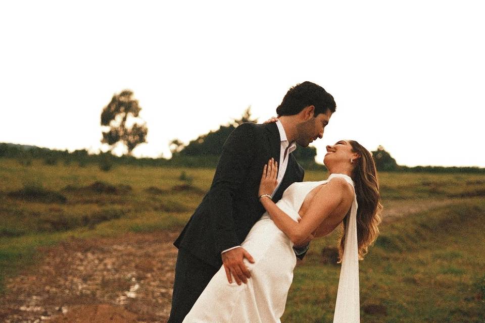 Ari & Efra