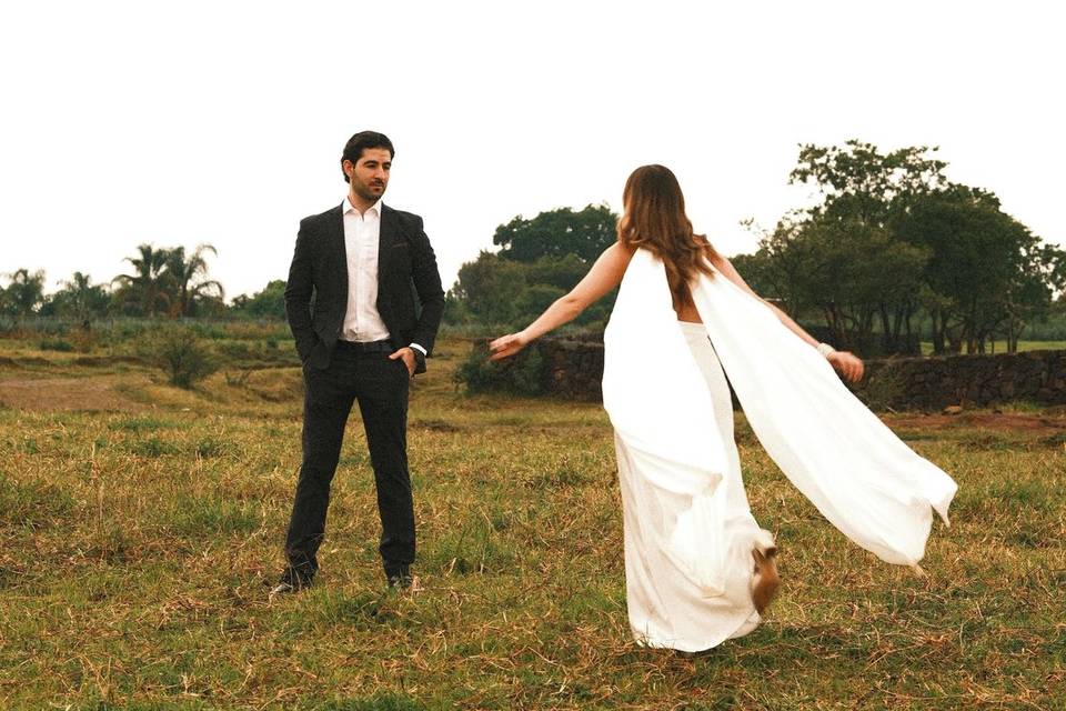 Ari & Efra