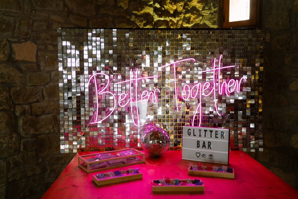 Glittel Bar