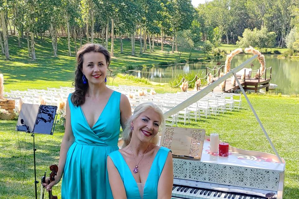 Duo Gardenia - Violín, piano y voz