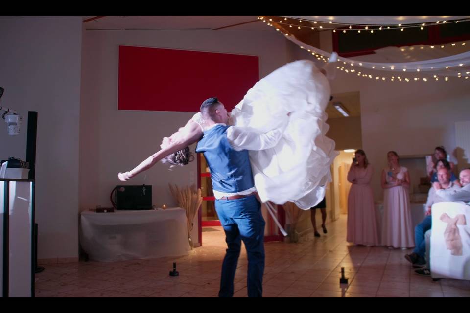 Baile