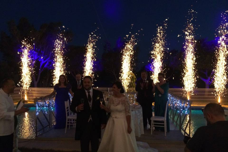 Fuentes y Bengalas de Fuego Frío para Bodas