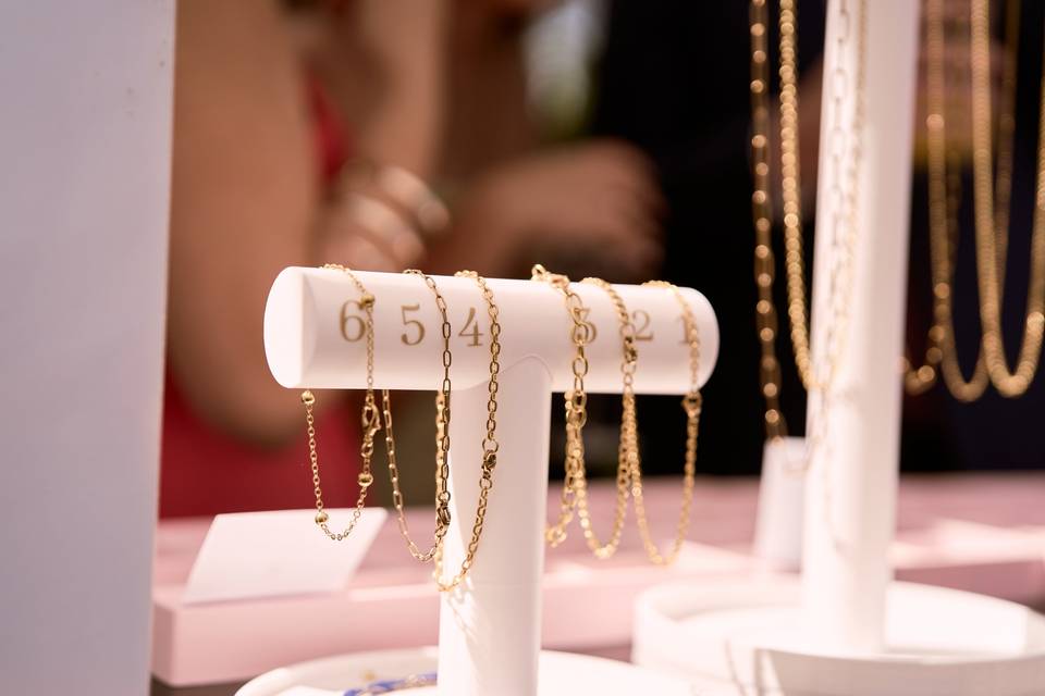Pulseras, collares, pendientes