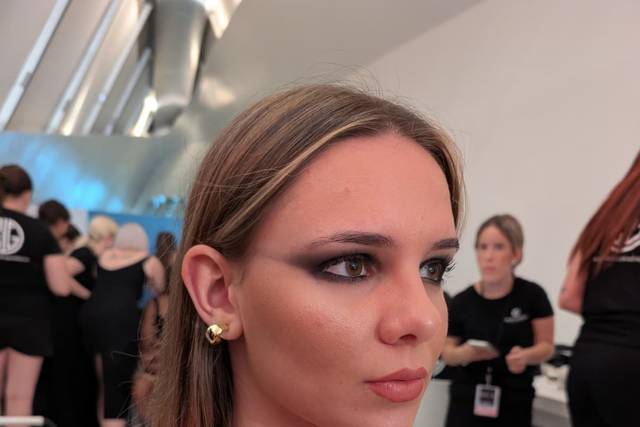Olguika Makeup