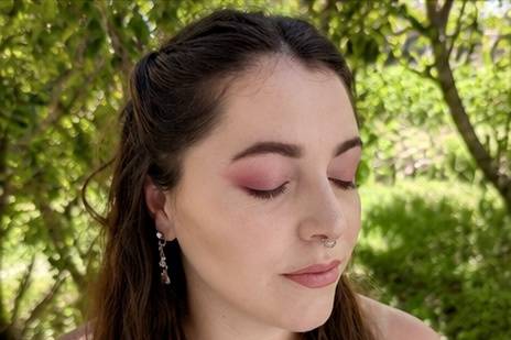 Olguika Makeup