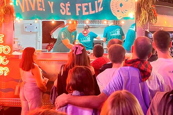 Nuestra food truck a toda vela
