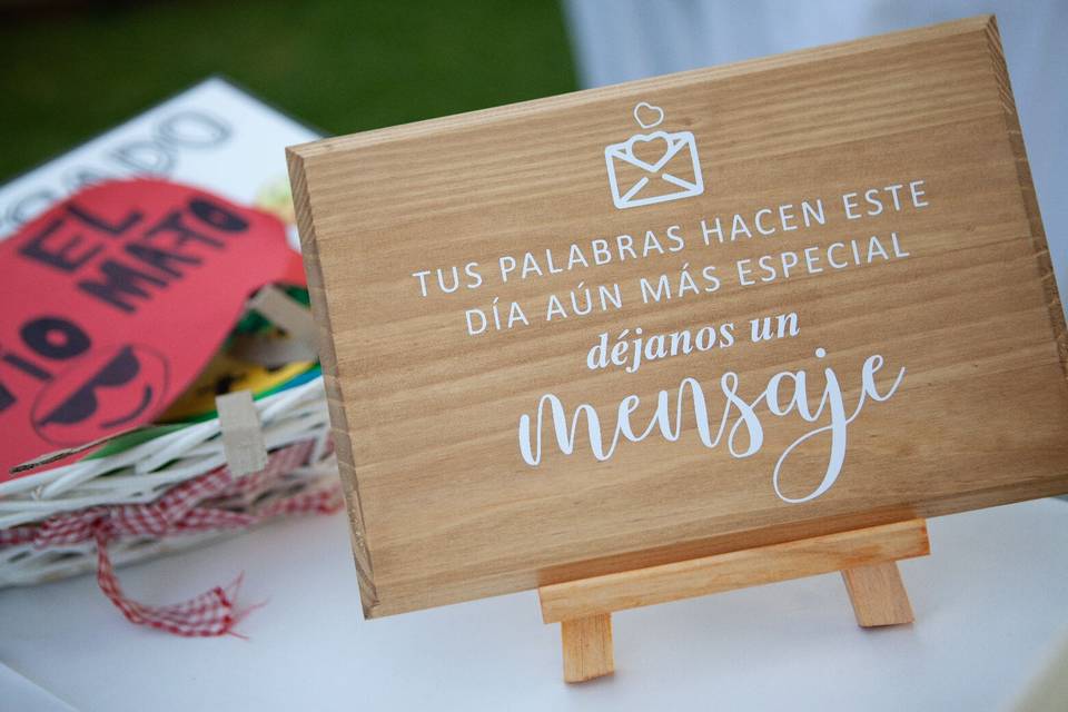 Carteles con mensaje