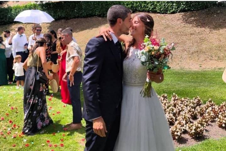 ¡Viva los novios!